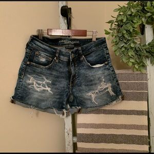 Dark/medium wash shorts